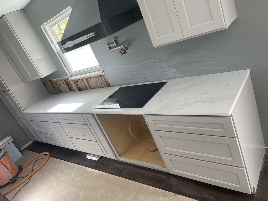 Calacatta Storm Gold